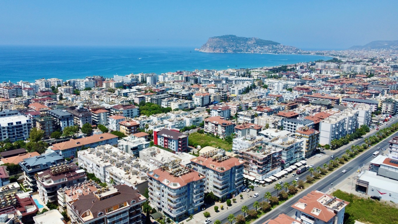 Просторная квартира в 400 метрах от пляжа район Оба Аланья.  - Фото 4