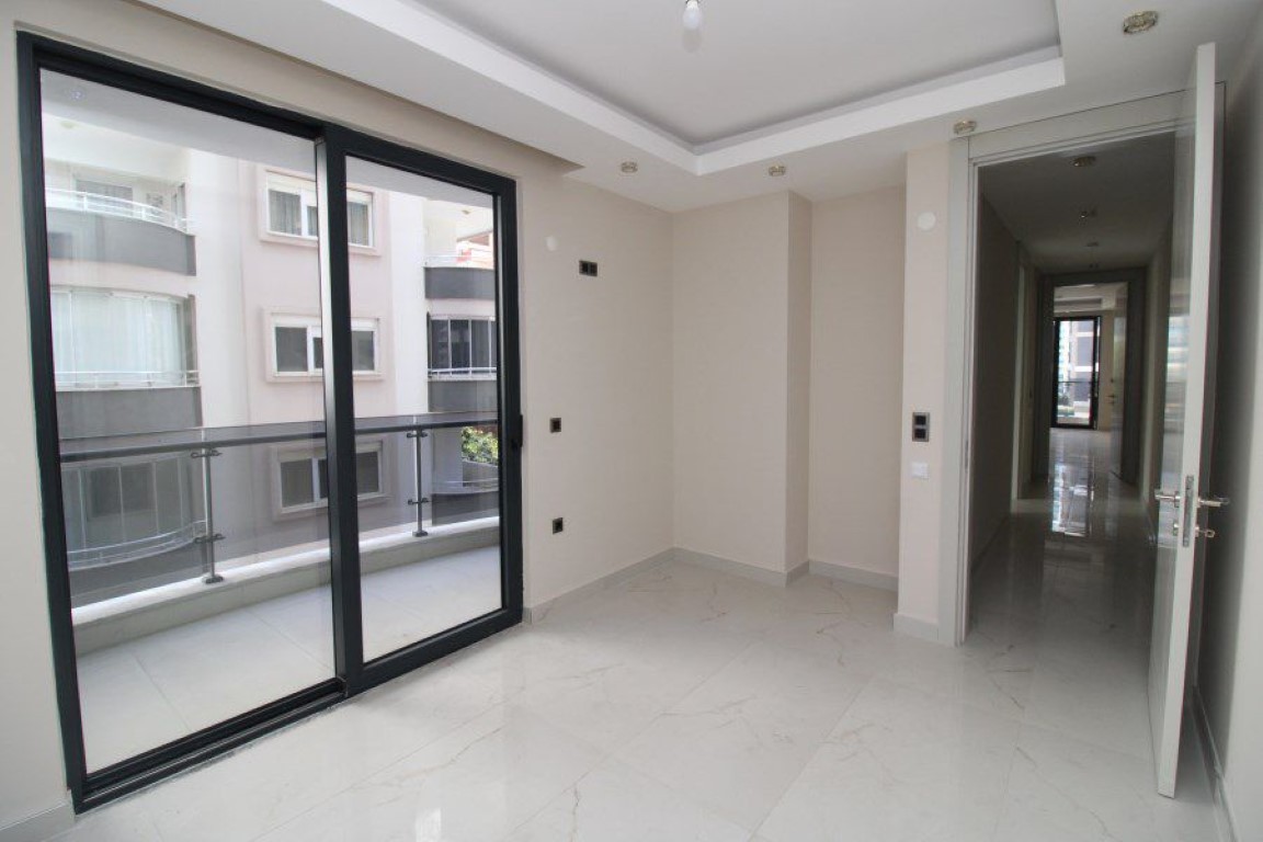 Трехкомнатная квартира в 200 метрах от моря район Махмутлар Аланья.  - Фото 23