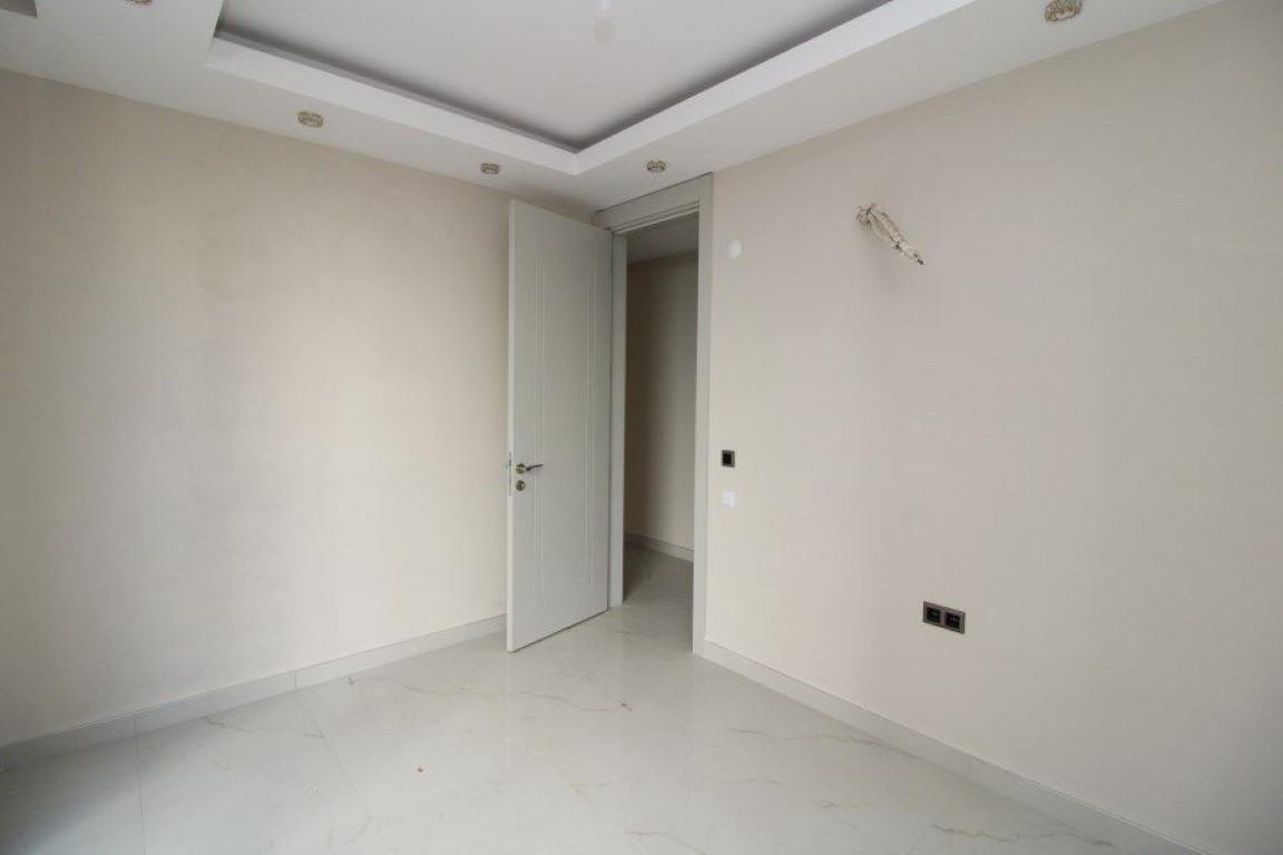 Трехкомнатная квартира в 200 метрах от моря район Махмутлар Аланья.  - Фото 24