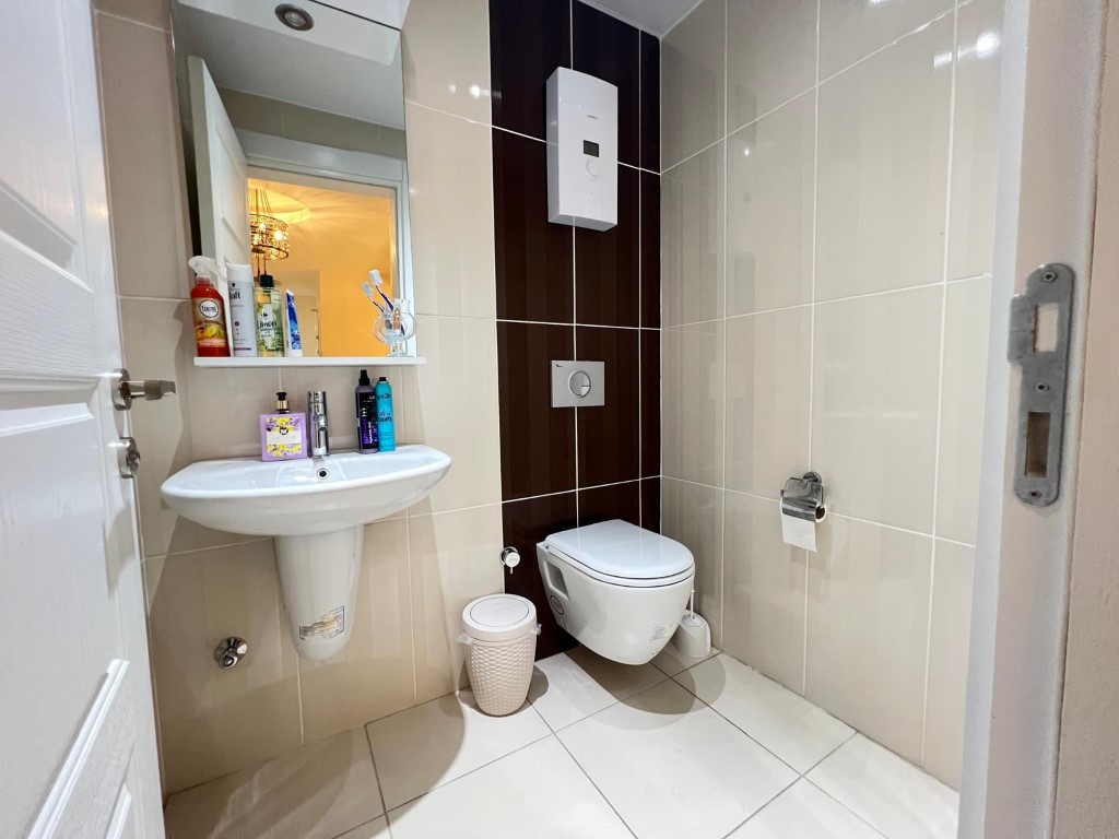 Шикарный мебилированный садовый дуплекс район Каргыджак Аланья.  - Фото 23