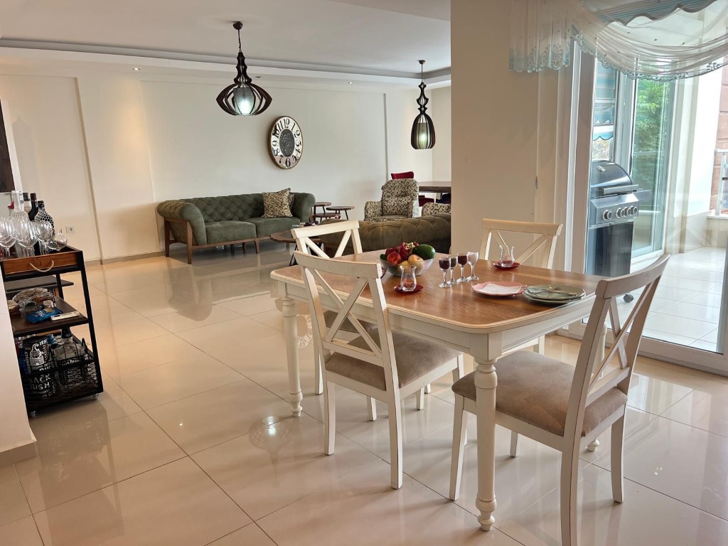 Шикарный мебилированный садовый дуплекс район Каргыджак Аланья.  - Фото 4