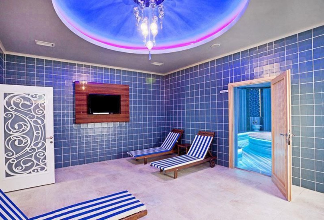 Шикарный мебилированный садовый дуплекс район Каргыджак Аланья.  - Фото 41