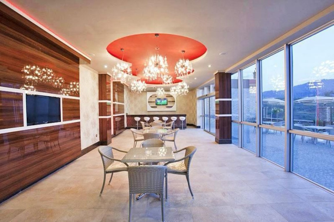 Шикарный мебилированный садовый дуплекс район Каргыджак Аланья.  - Фото 40