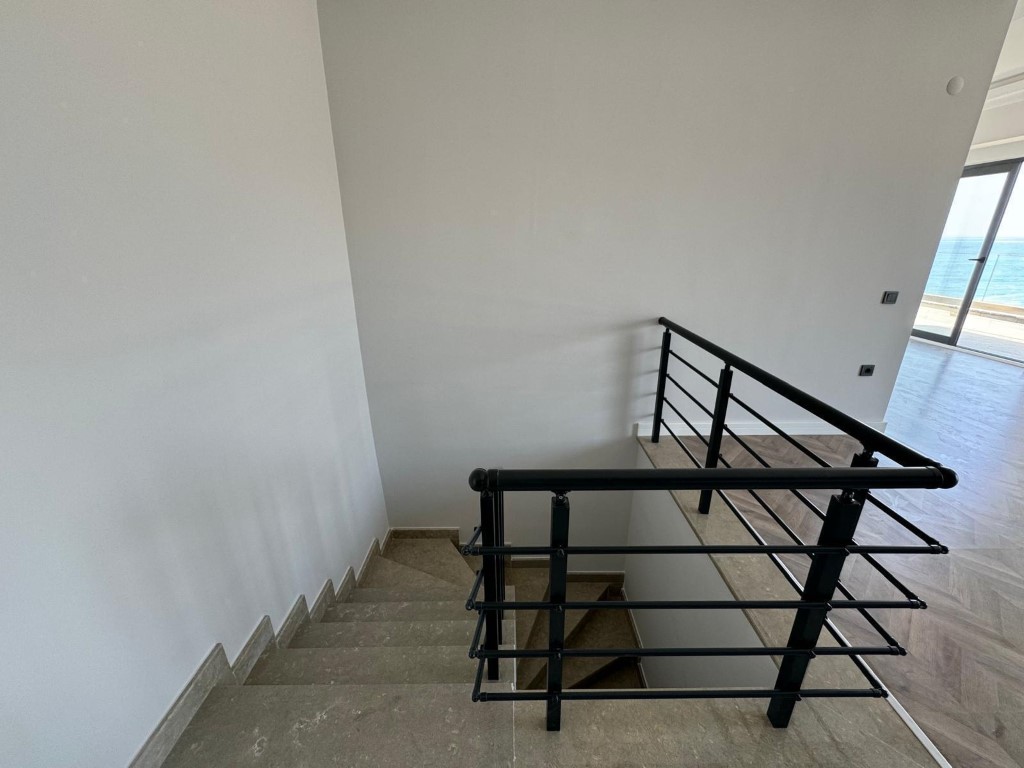 Пентхаус в премиальном жилом комплексе у моря в сердце Аланьи. - Фото 30