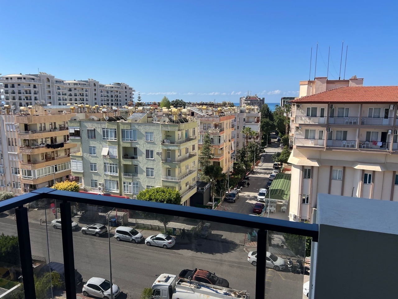 Двухкомнатная квартира 50 м² в центре города — 370 м до моря - Фото 22