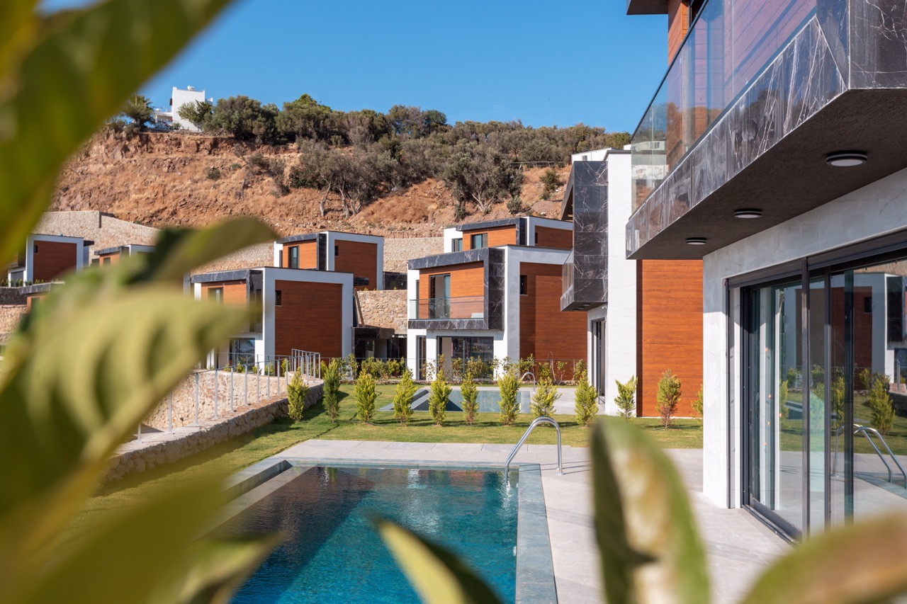 Двухэтажные виллы с личным бассейном рядом с морем в Бодруме  - Фото 7