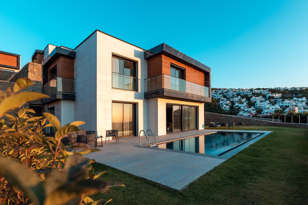 Двухэтажные виллы с личным бассейном рядом с морем в Бодруме  - Фото 4