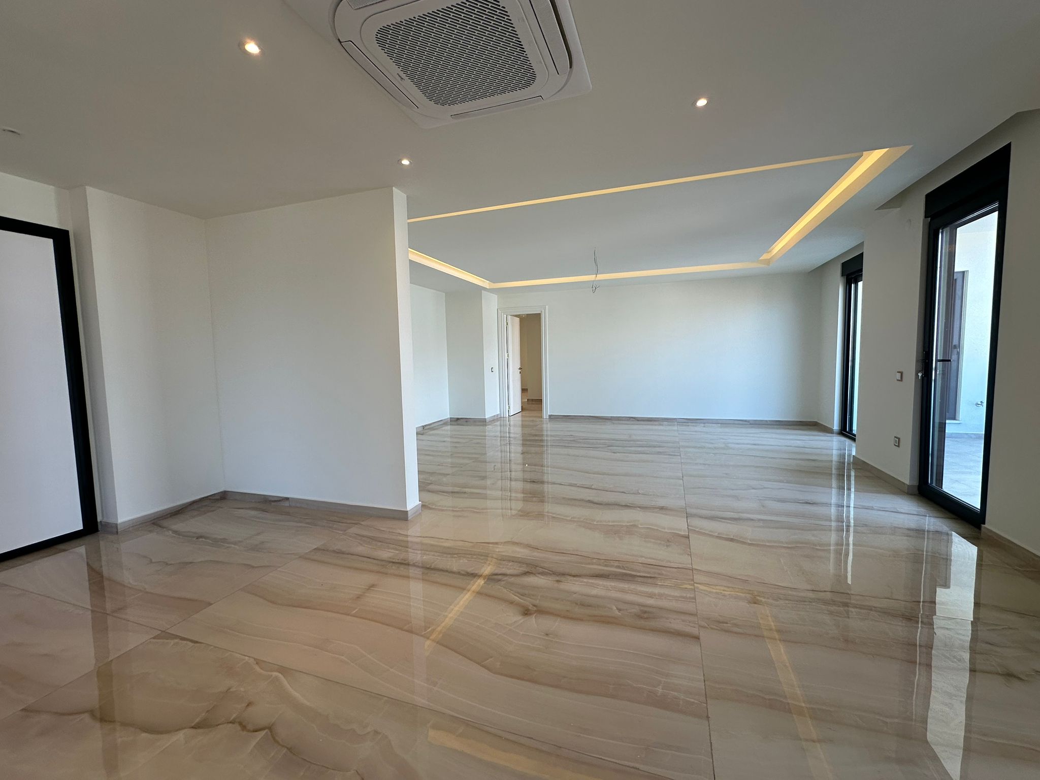 Просторные апартаменты 5+1 в центре Алании — 325 м², 600 м до моря - Фото 19