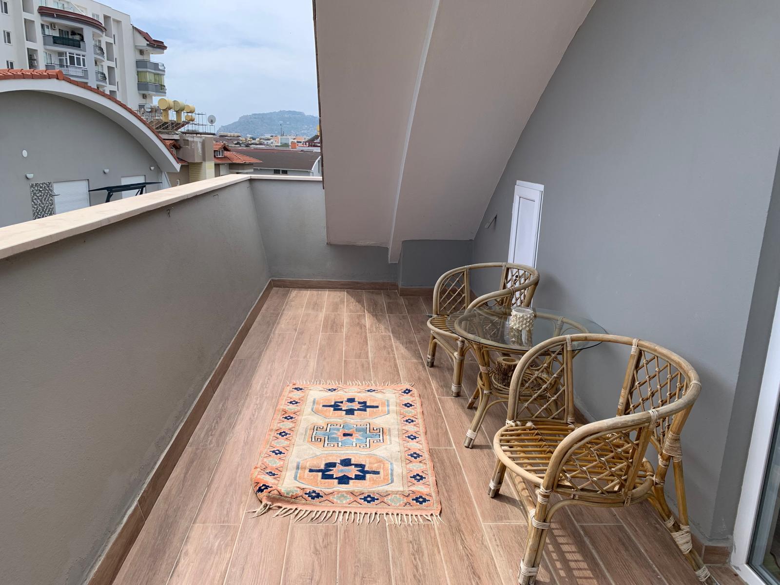 Двухуровневая квартира 4+1 в Алании в районе Оба с развитой инфраструктурой и возможностью получения гражданства - Фото 18