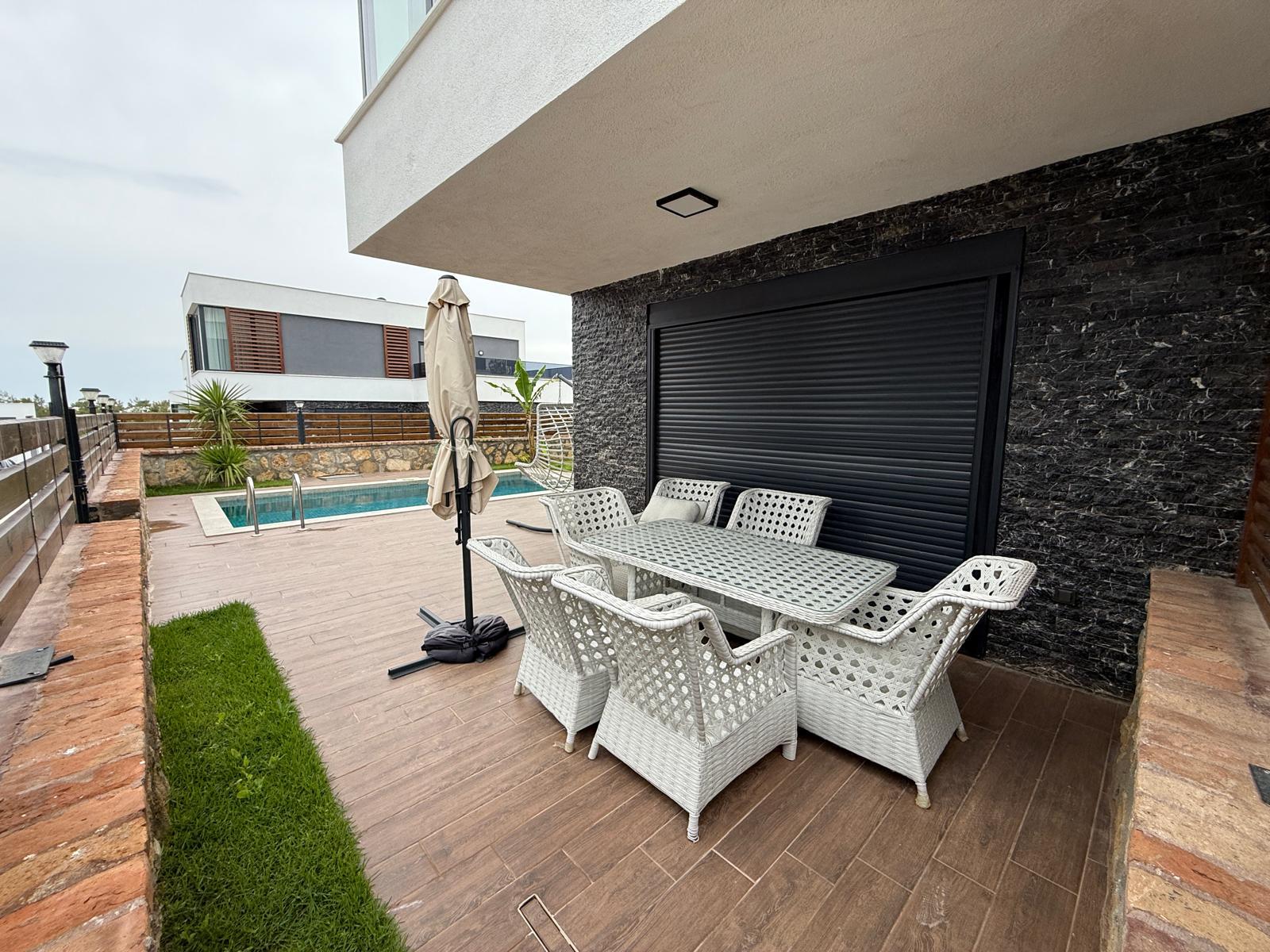 Двухуровневая вилла 3+1 в районе Инжекум с видом на море и приватной территорией - Фото 5