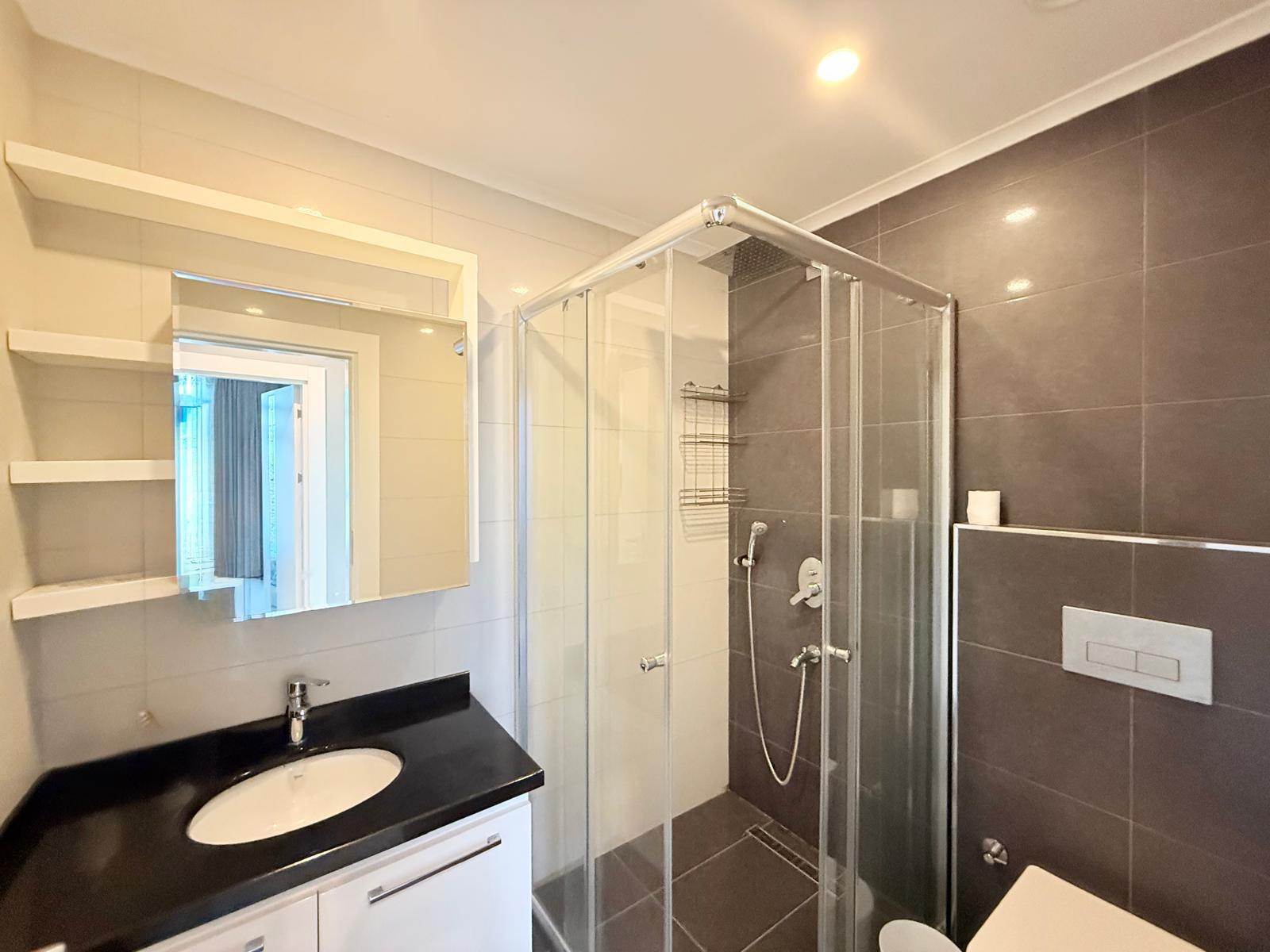 Меблированные апартаменты 2+1 в районе Тосмур — 110 м², 250 м до моря - Фото 20