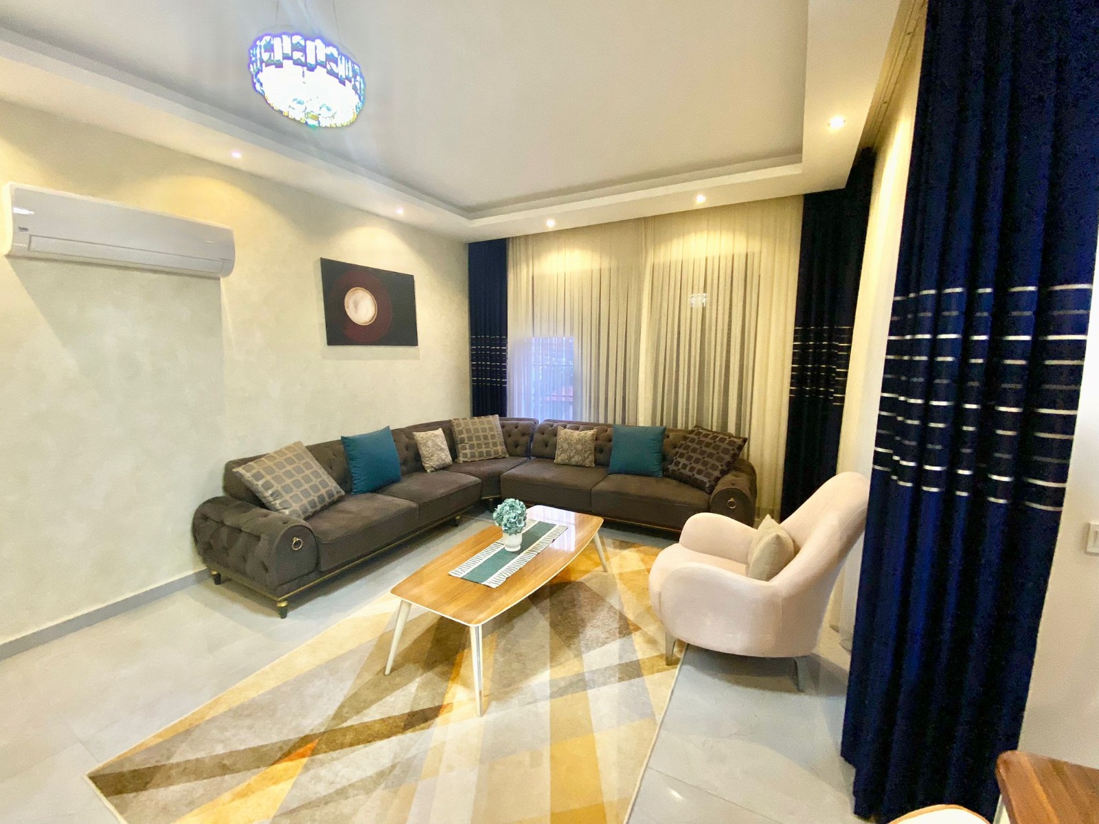 Меблированные апартаменты 4+1 в Оба — 170 м² в современном комплексе - Фото 2