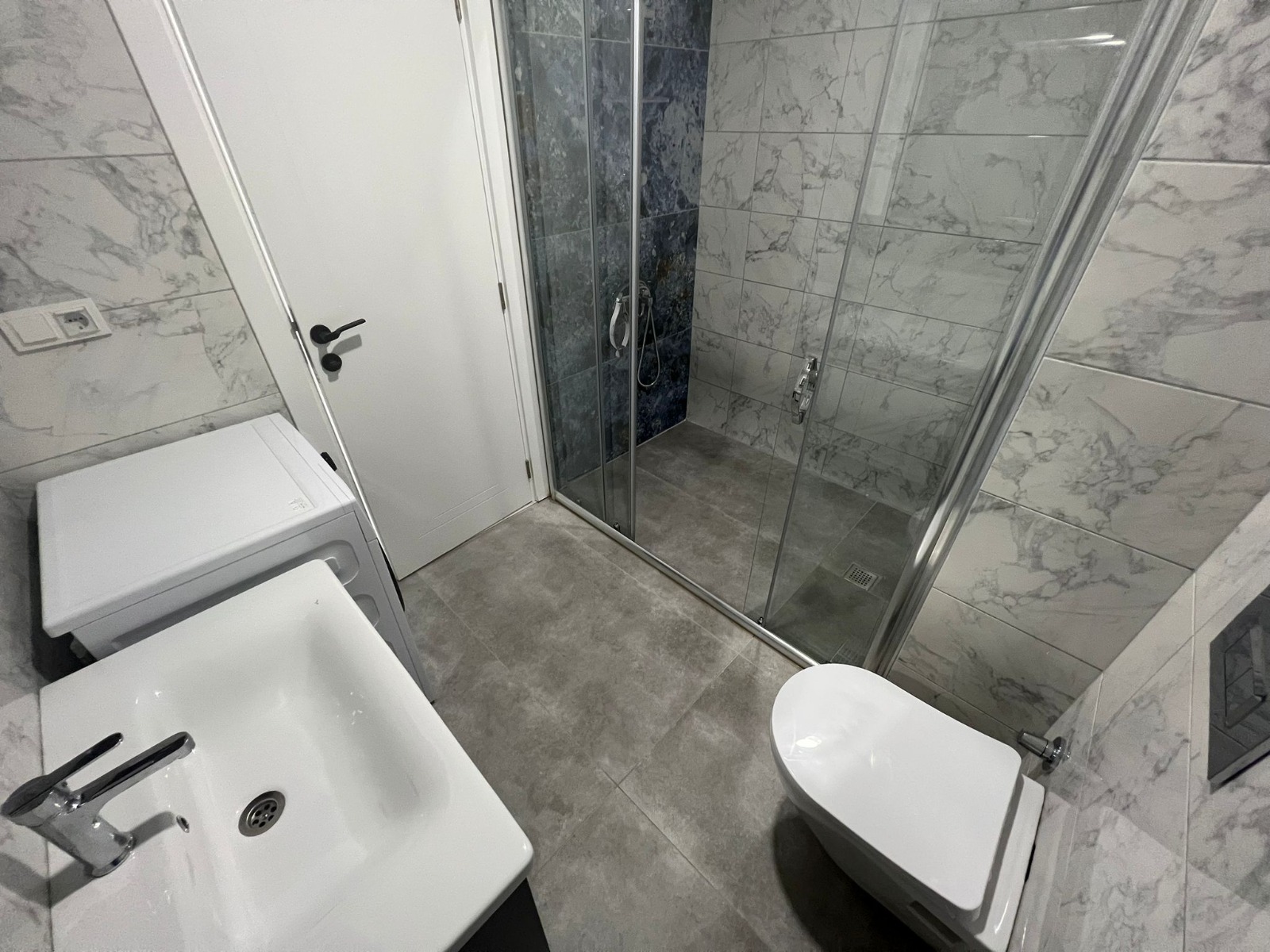 Квартира 1+1 в Алании в районе Каргыджак с мебелью и инфраструктурой - Фото 14