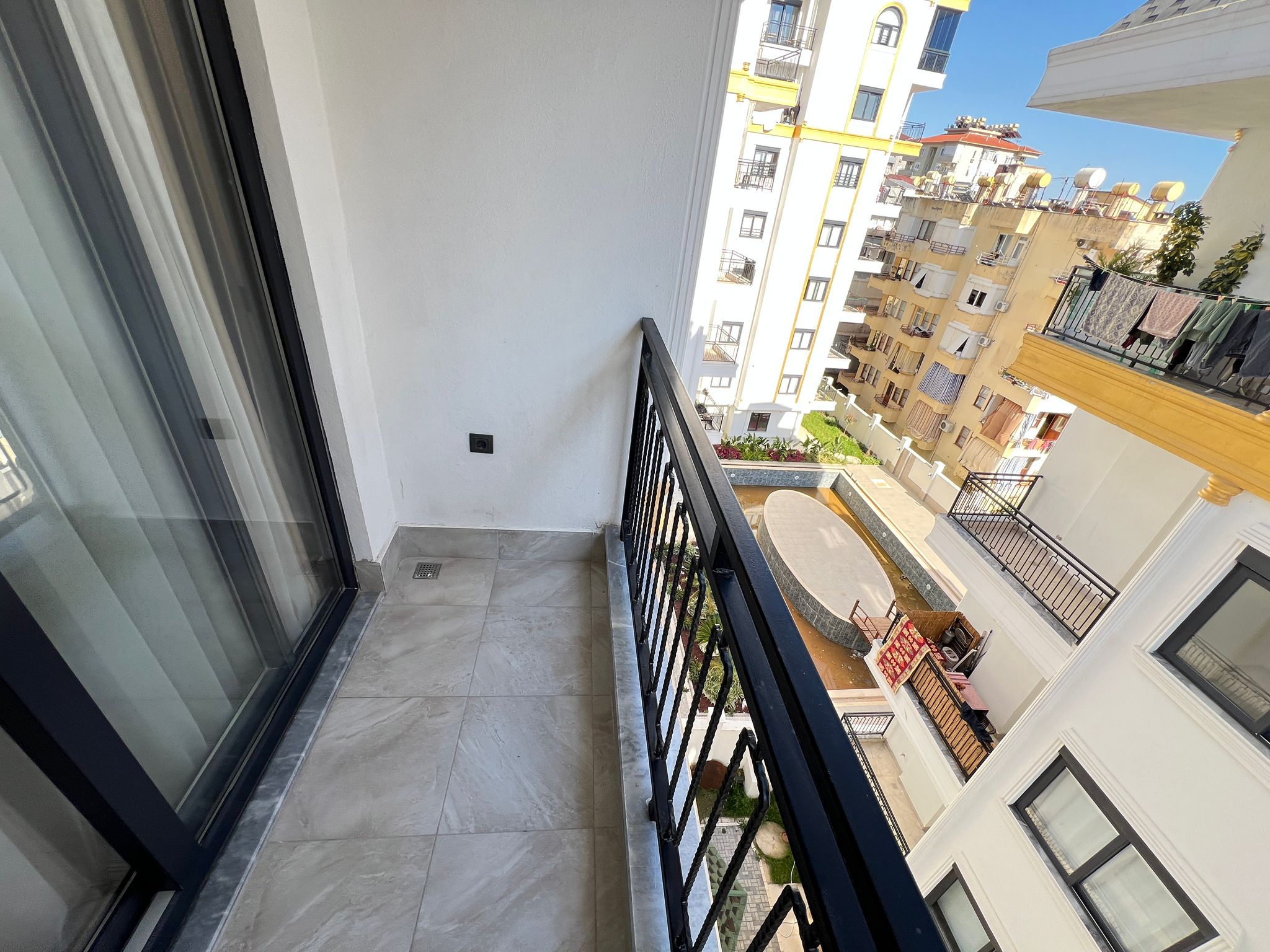 Меблированный дуплекс 3+1 в центре Алании в 700 м от пляжа - Фото 16