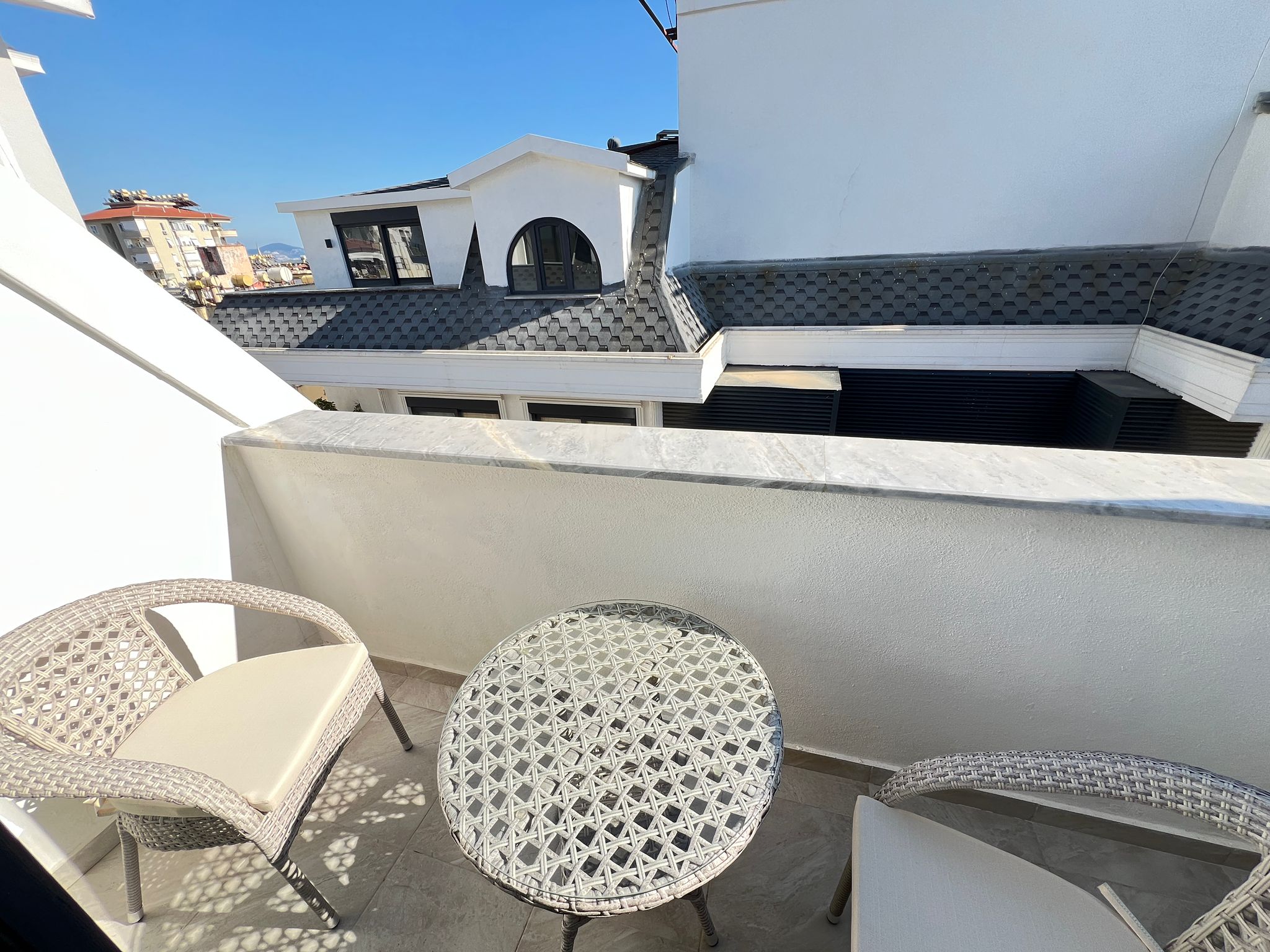 Меблированный дуплекс 3+1 в центре Алании в 700 м от пляжа - Фото 25