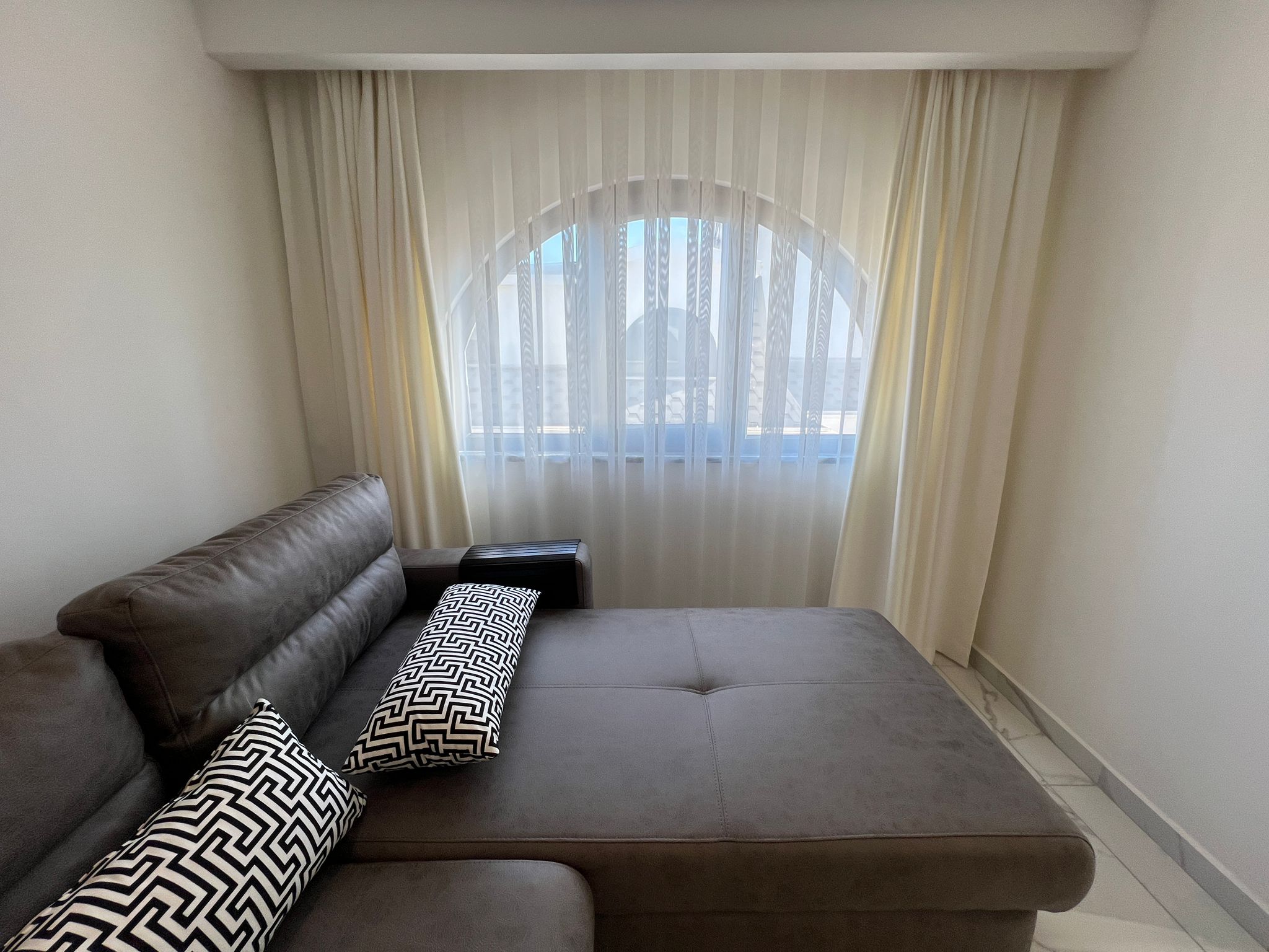 Меблированный дуплекс 3+1 в центре Алании в 700 м от пляжа - Фото 8