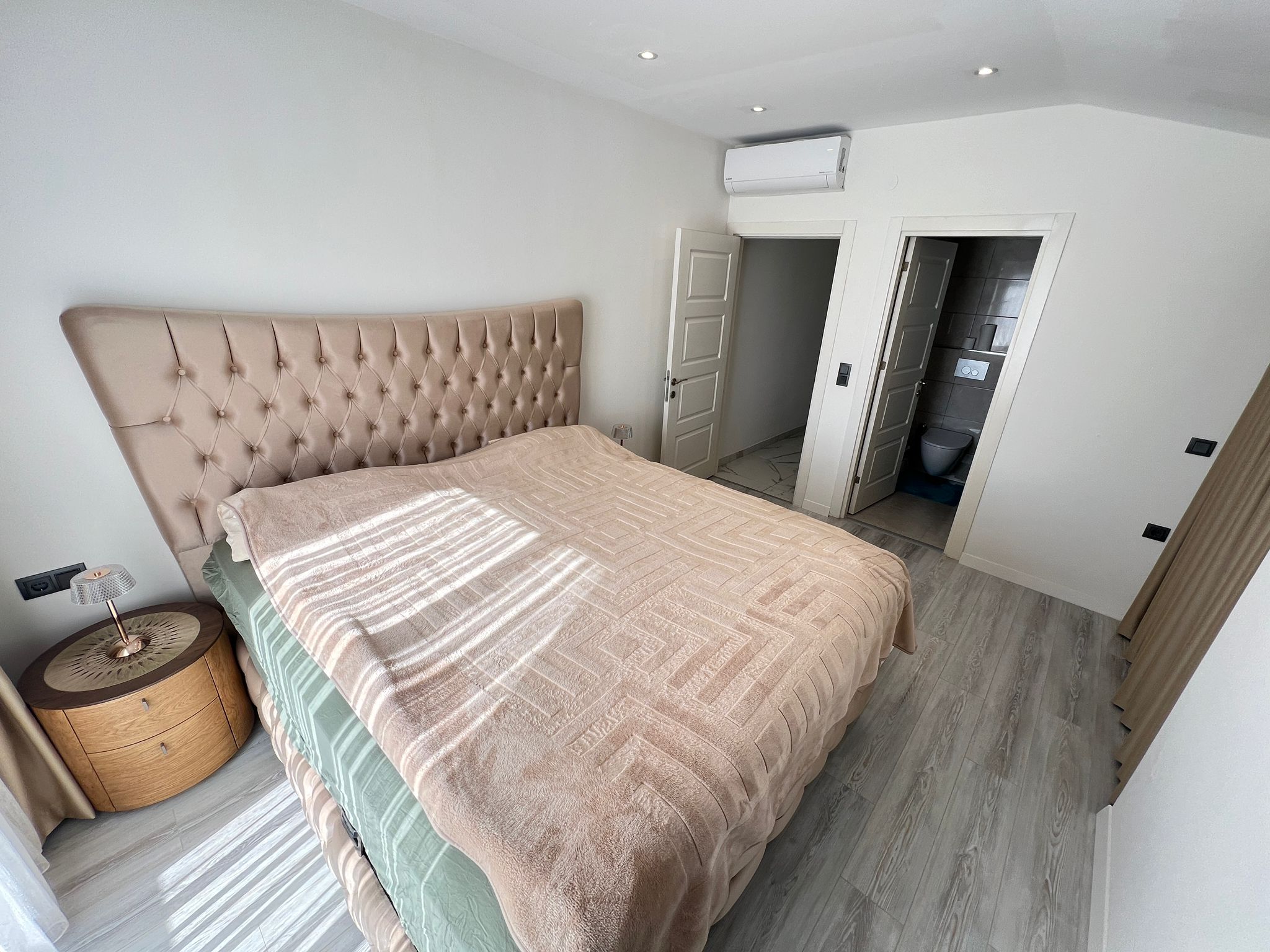 Меблированный дуплекс 3+1 в центре Алании в 700 м от пляжа - Фото 22