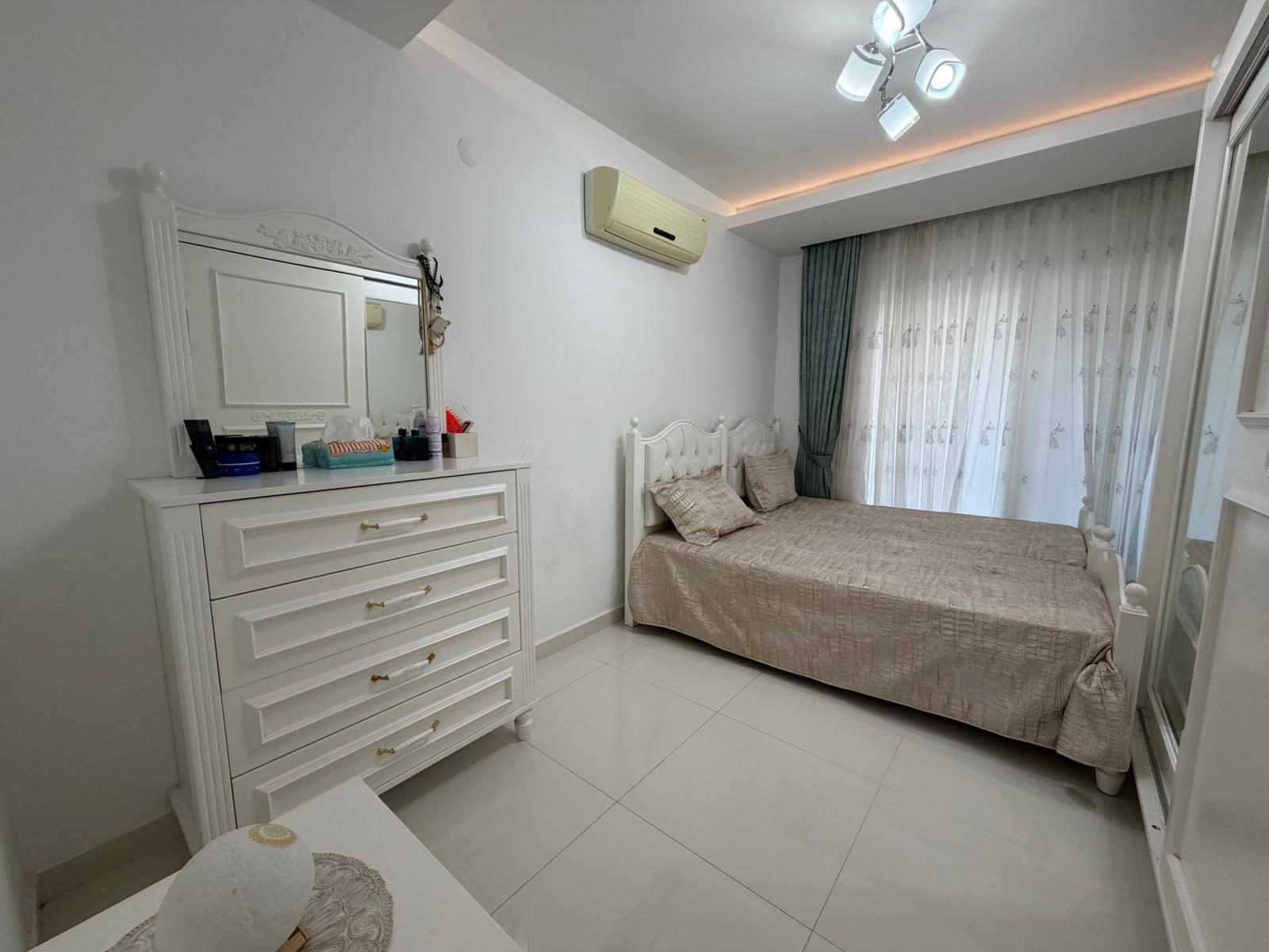 Просторный меблированный дуплекс 3+1 в Аланье, 350 м от пляжа Клеопатра - Фото 17