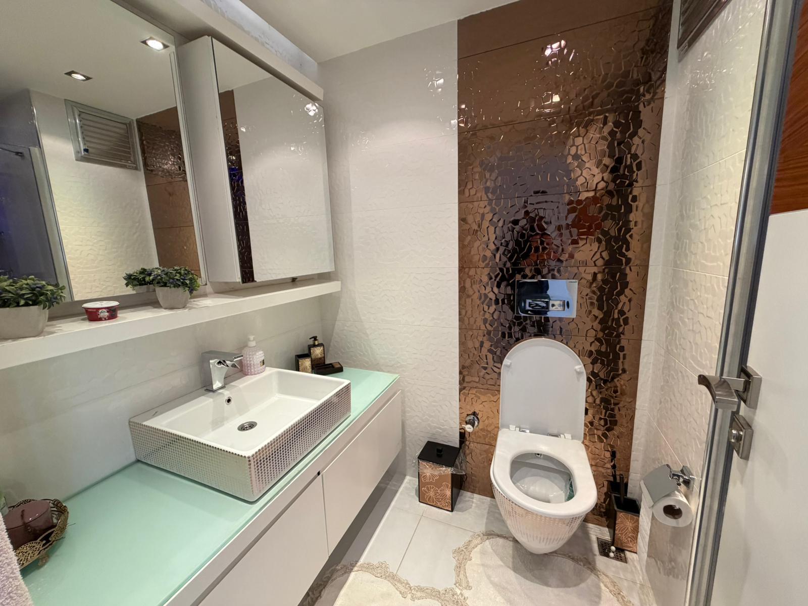 Просторный меблированный дуплекс 3+1 в Аланье, 350 м от пляжа Клеопатра - Фото 18