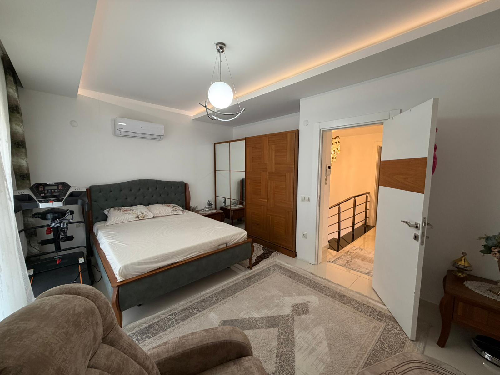 Просторный меблированный дуплекс 3+1 в Аланье, 350 м от пляжа Клеопатра - Фото 22