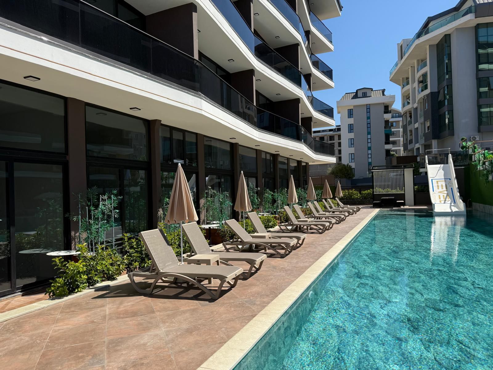 Апартаменты 1+1 в комплексе с инфраструктурой в районе Клеопатра, 450 м до пляжа - Фото 7