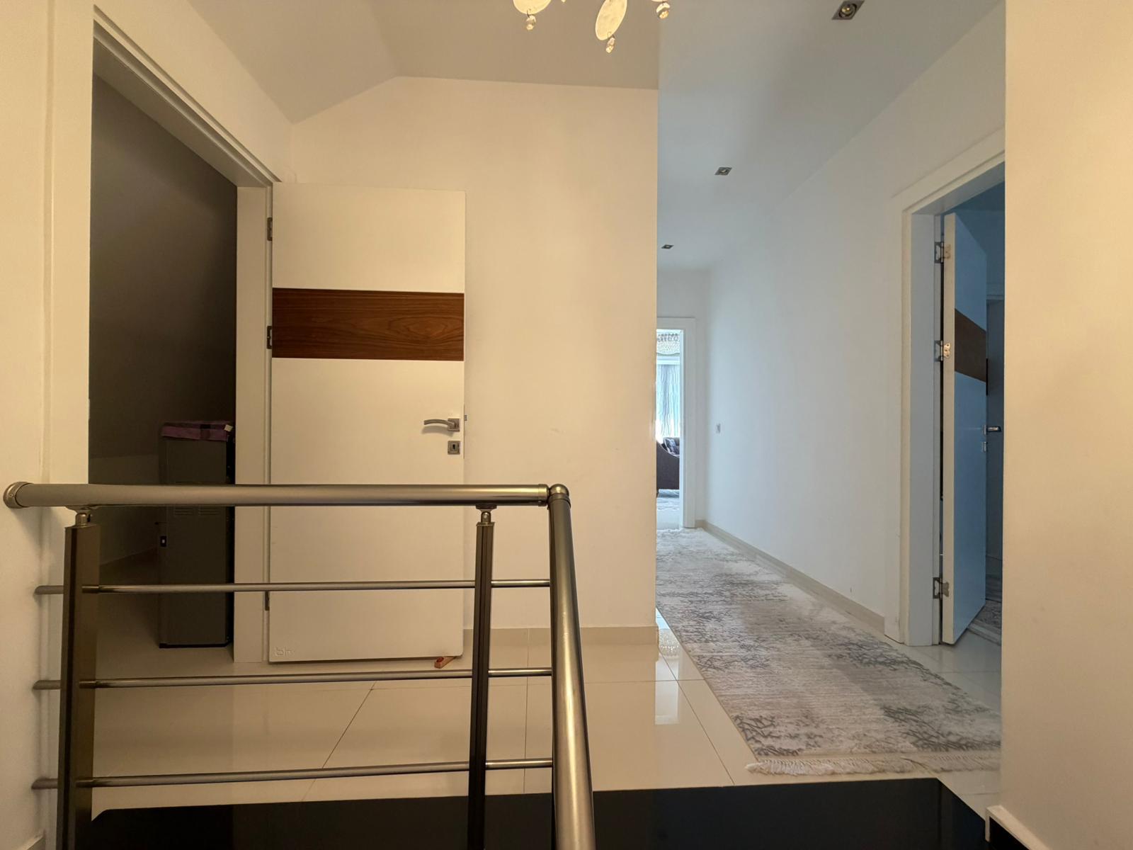 Просторный меблированный дуплекс 3+1 в Аланье, 350 м от пляжа Клеопатра - Фото 9