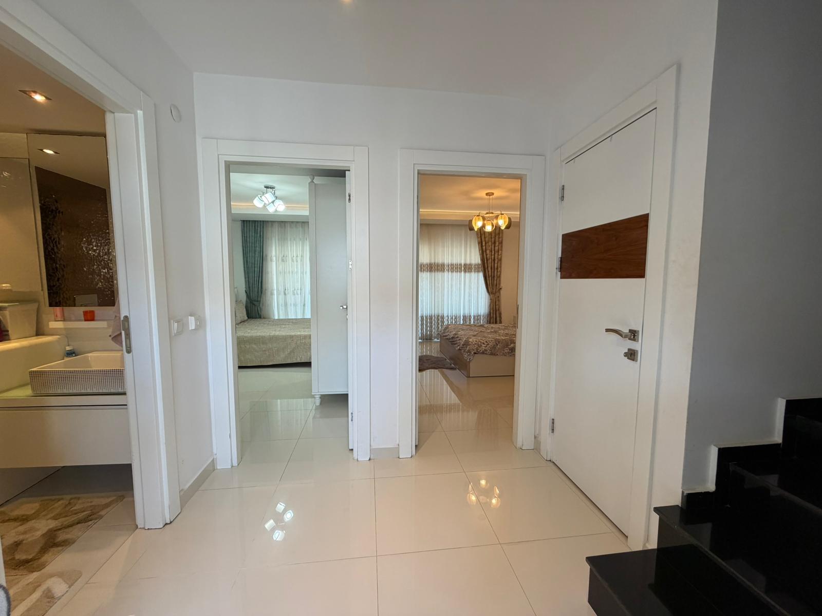 Просторный меблированный дуплекс 3+1 в Аланье, 350 м от пляжа Клеопатра - Фото 10