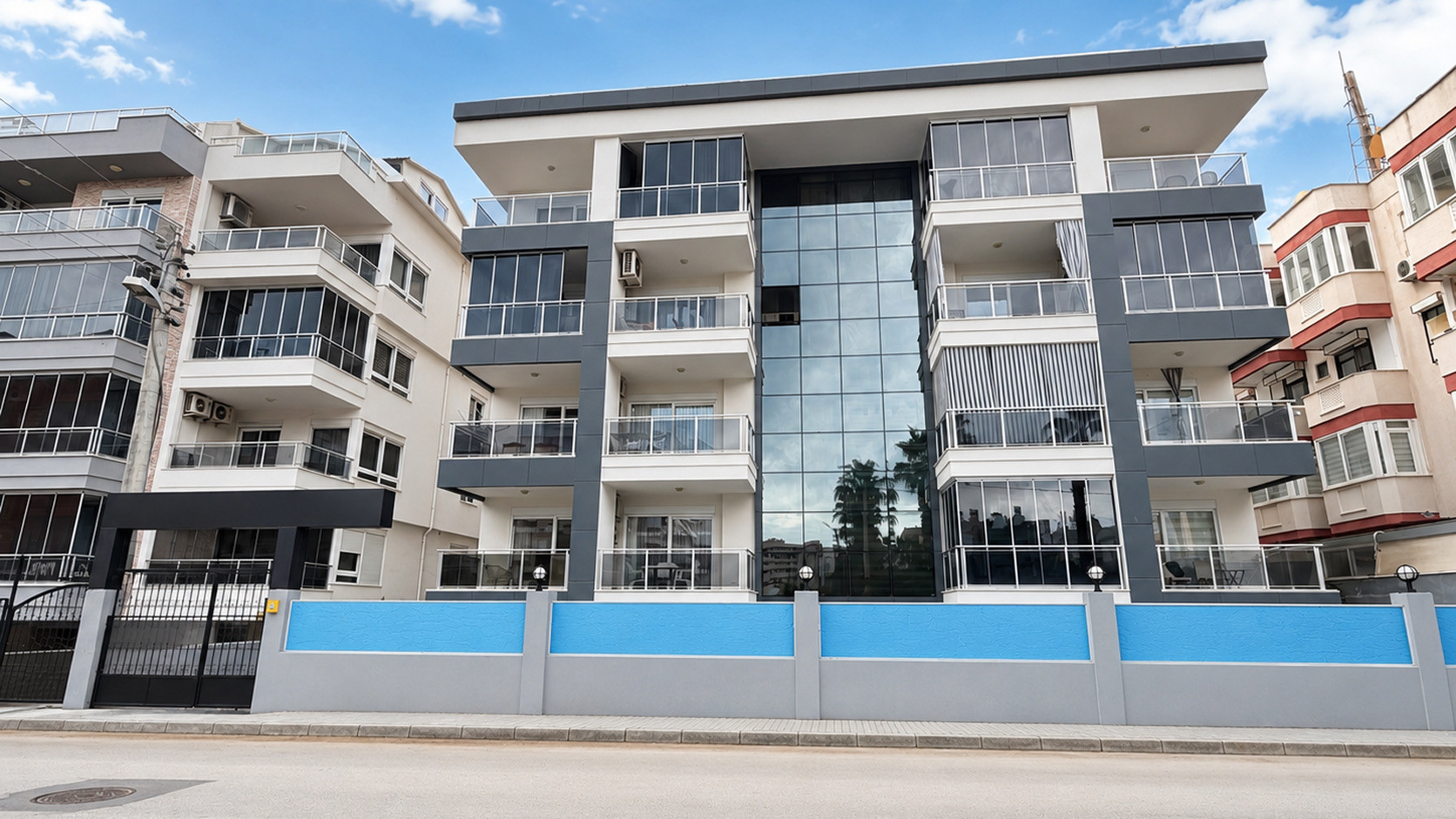 Меблированная квартира 1+1 в районе Клеопатра, 350 м до пляжа