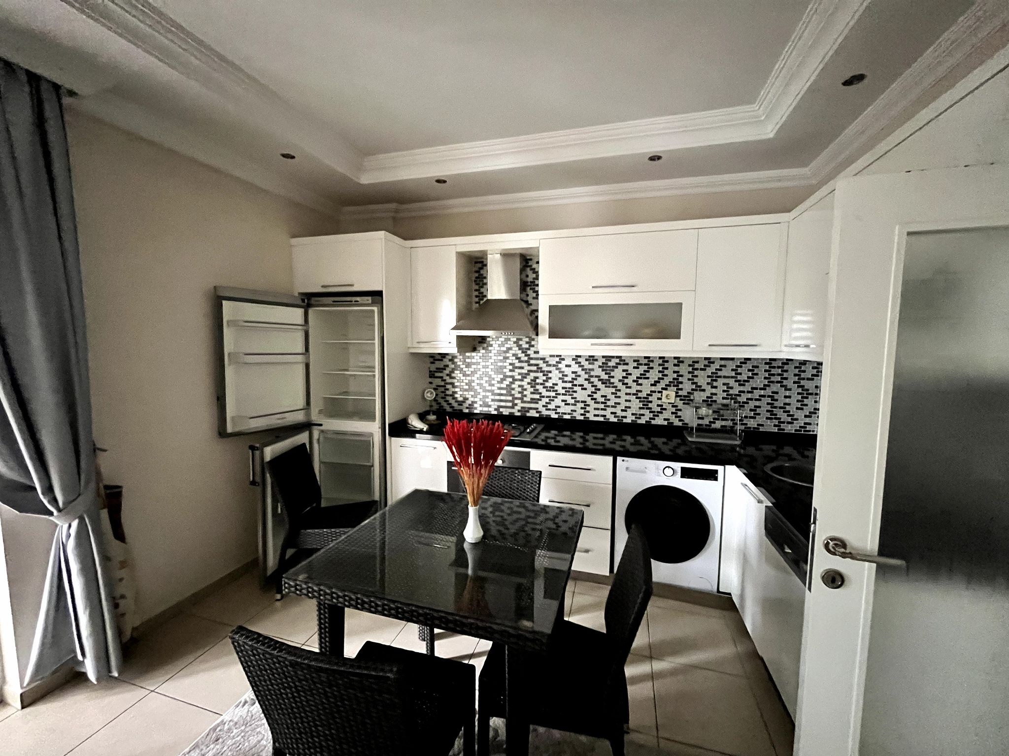 Просторная квартира 1+1 в центре Аланьи, 250 м до моря - Фото 2