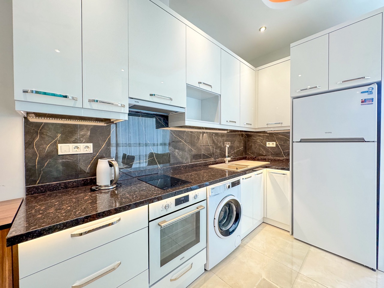 Меблированная квартира 1+1 в Махмутларе, 450 м от моря - Фото 22