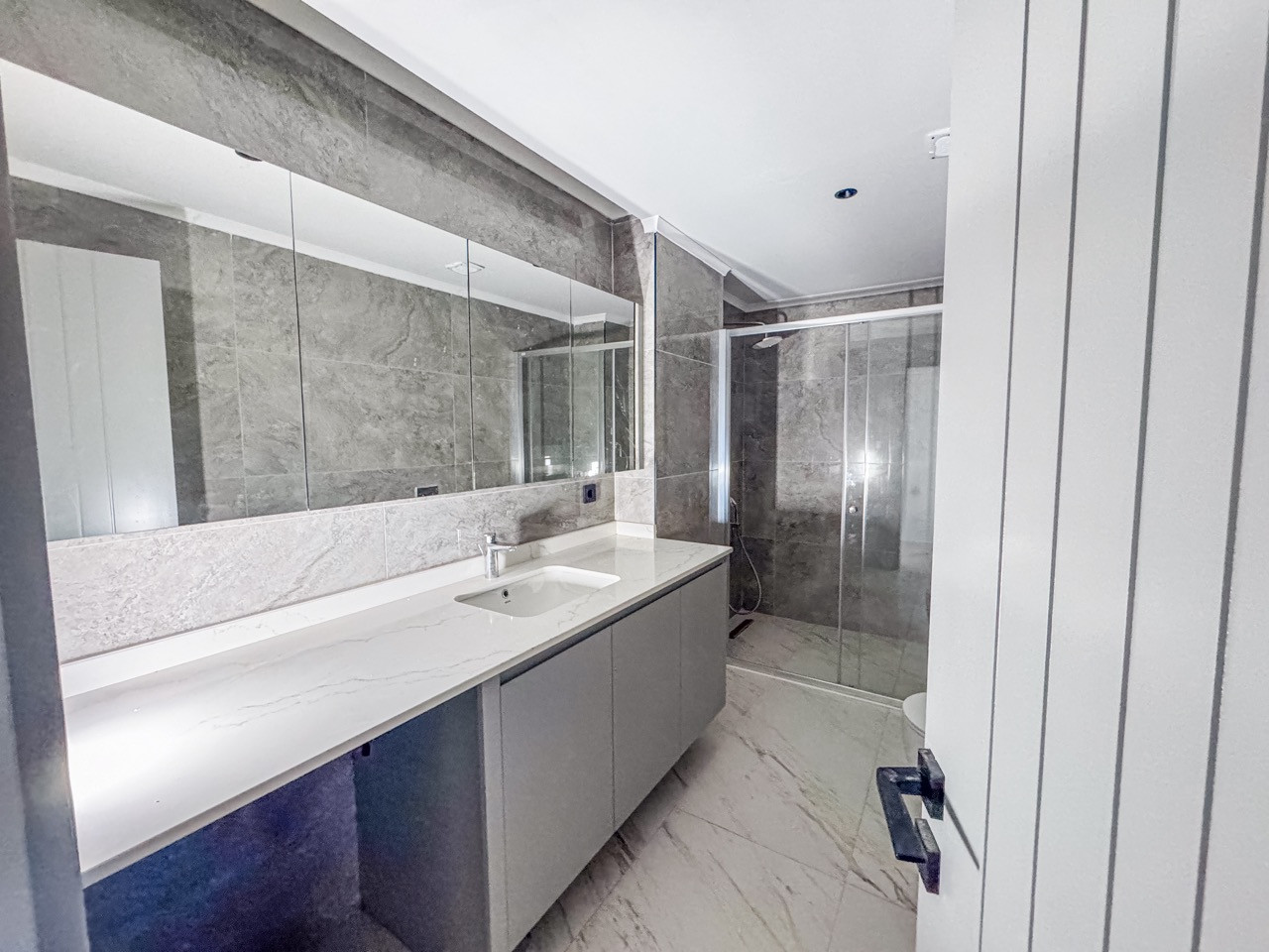 Просторная квартира 2+1 площадью 180 м² с видом на море в Каргыджаке - Фото 40