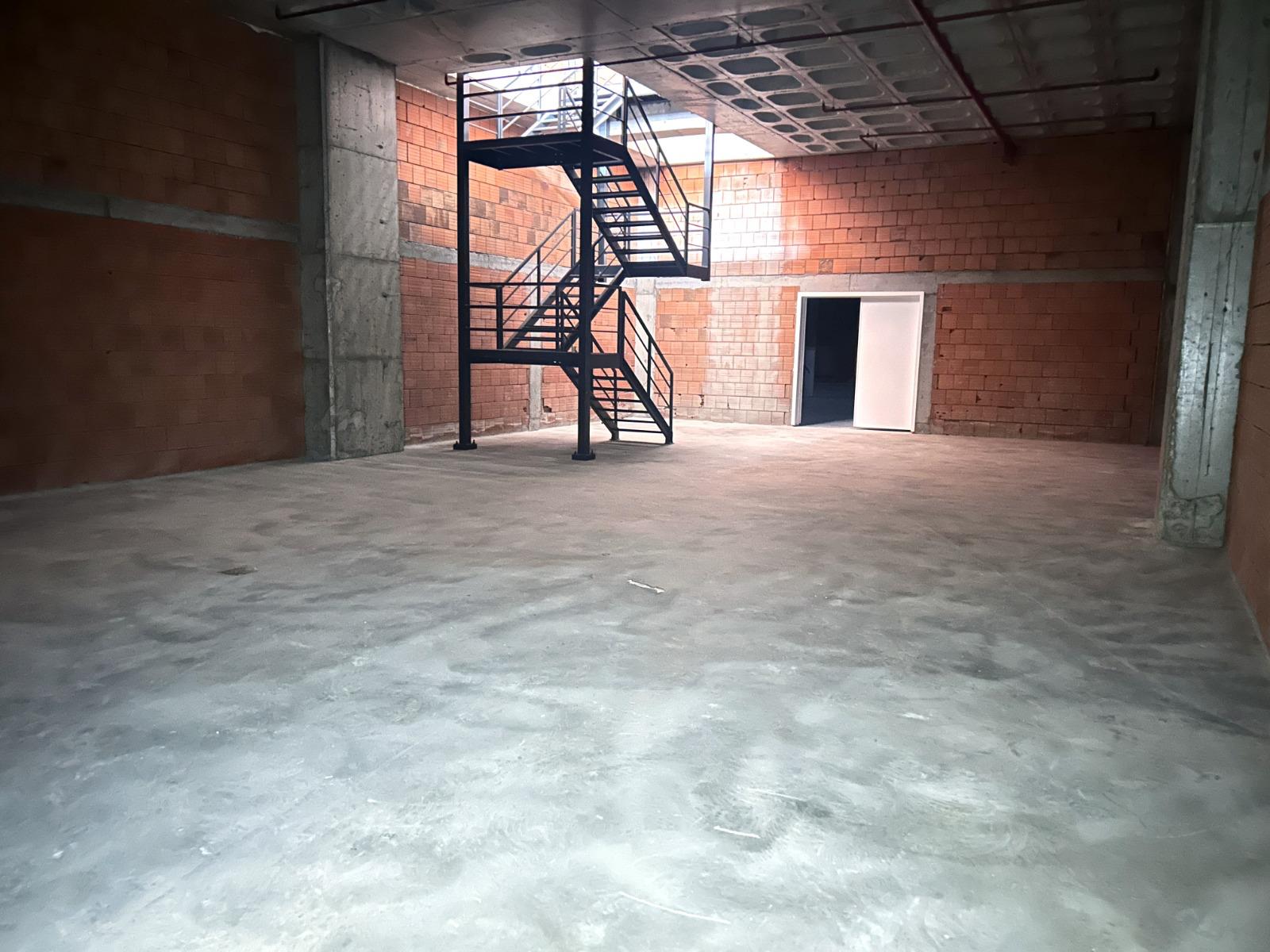 Доходное коммерческое помещение 1 100 м² для гражданства в Стамбуле - Фото 12