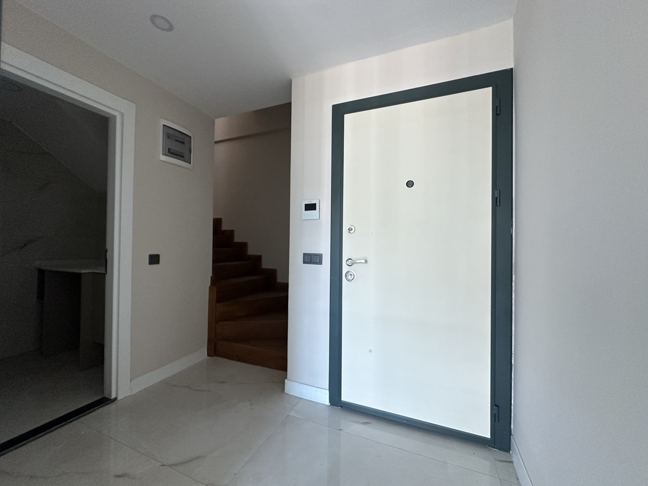 Дуплекс 2+1 в 350 метрах от моря в Конаклы - Фото 21