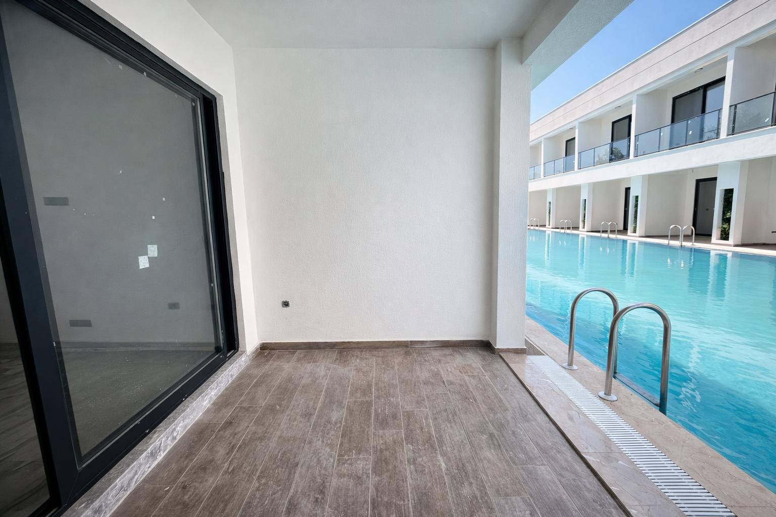 Меблированный дуплекс 2+1 в 250 метрах от моря в Конаклы - Фото 8