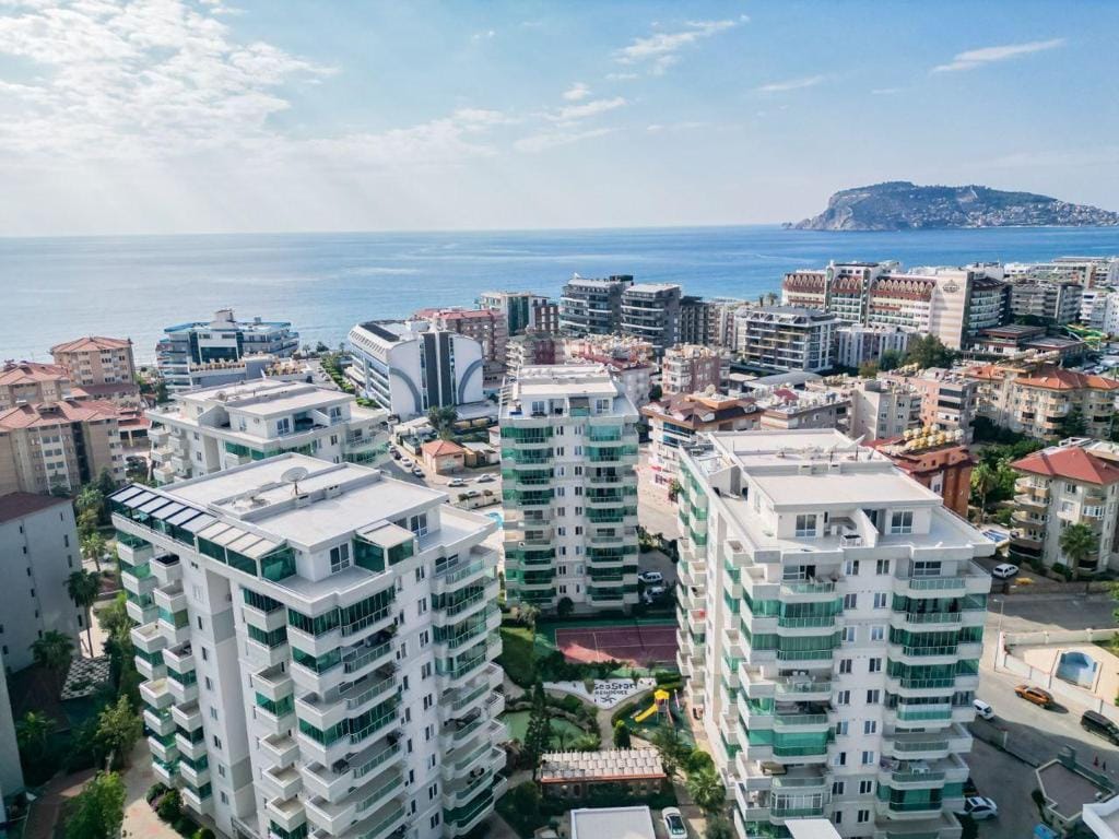 Меблированная квартира 2+1 в 150 метрах от моря в Тосмуре - Фото 3