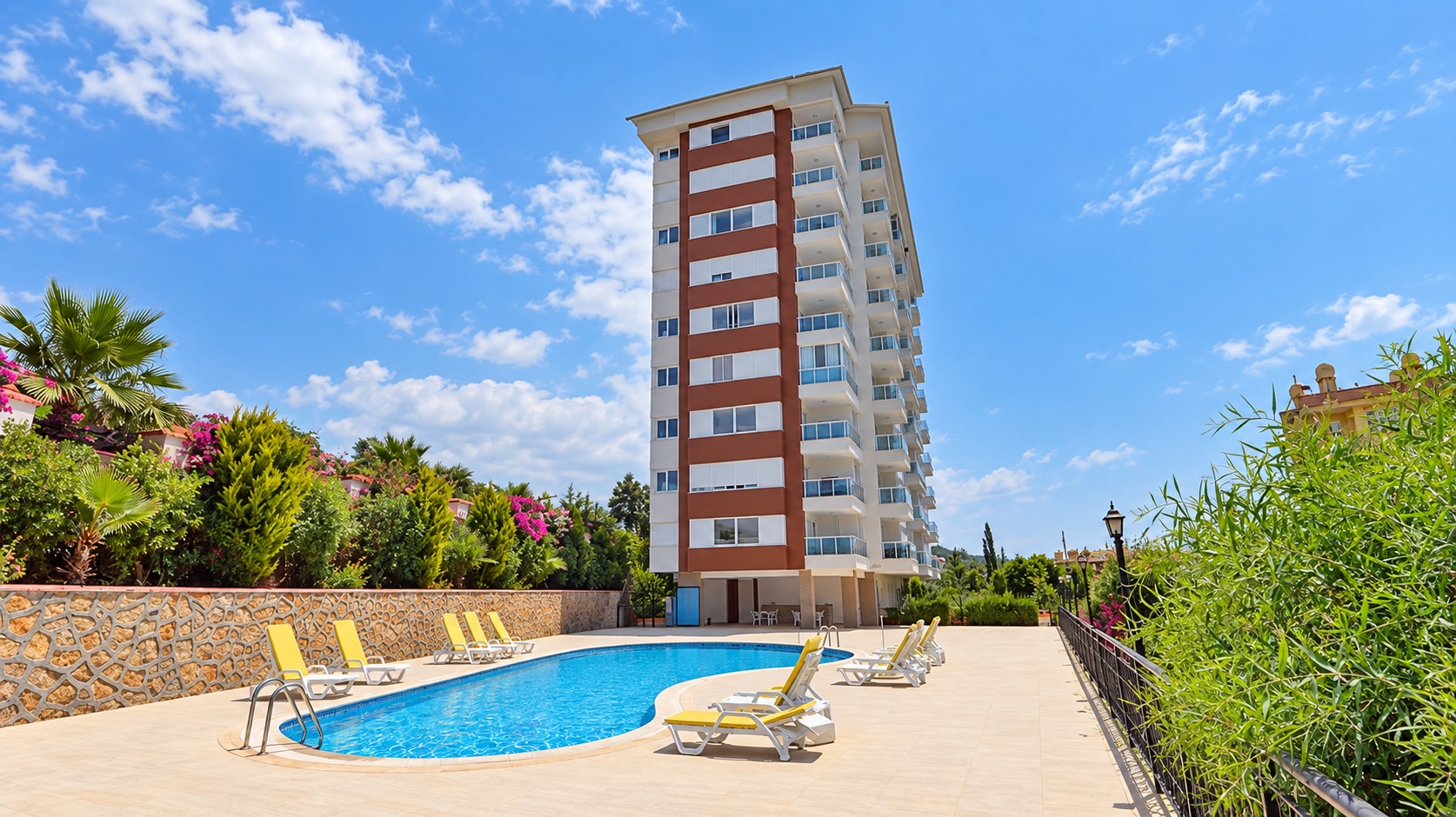 Просторная квартира 1+1 площадью 70 м² в районе Тосмур
